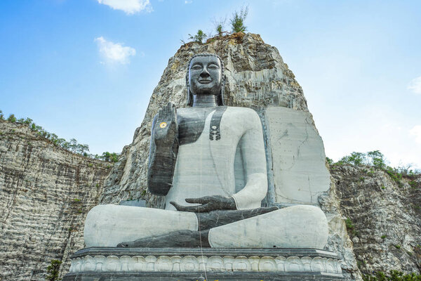 Big Buddha Bhutsaya Khiri Si Suvarnabhumi in U Thong, Suphanburi