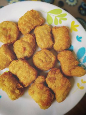 Tabakta çıtır tavuk külçe kapalı