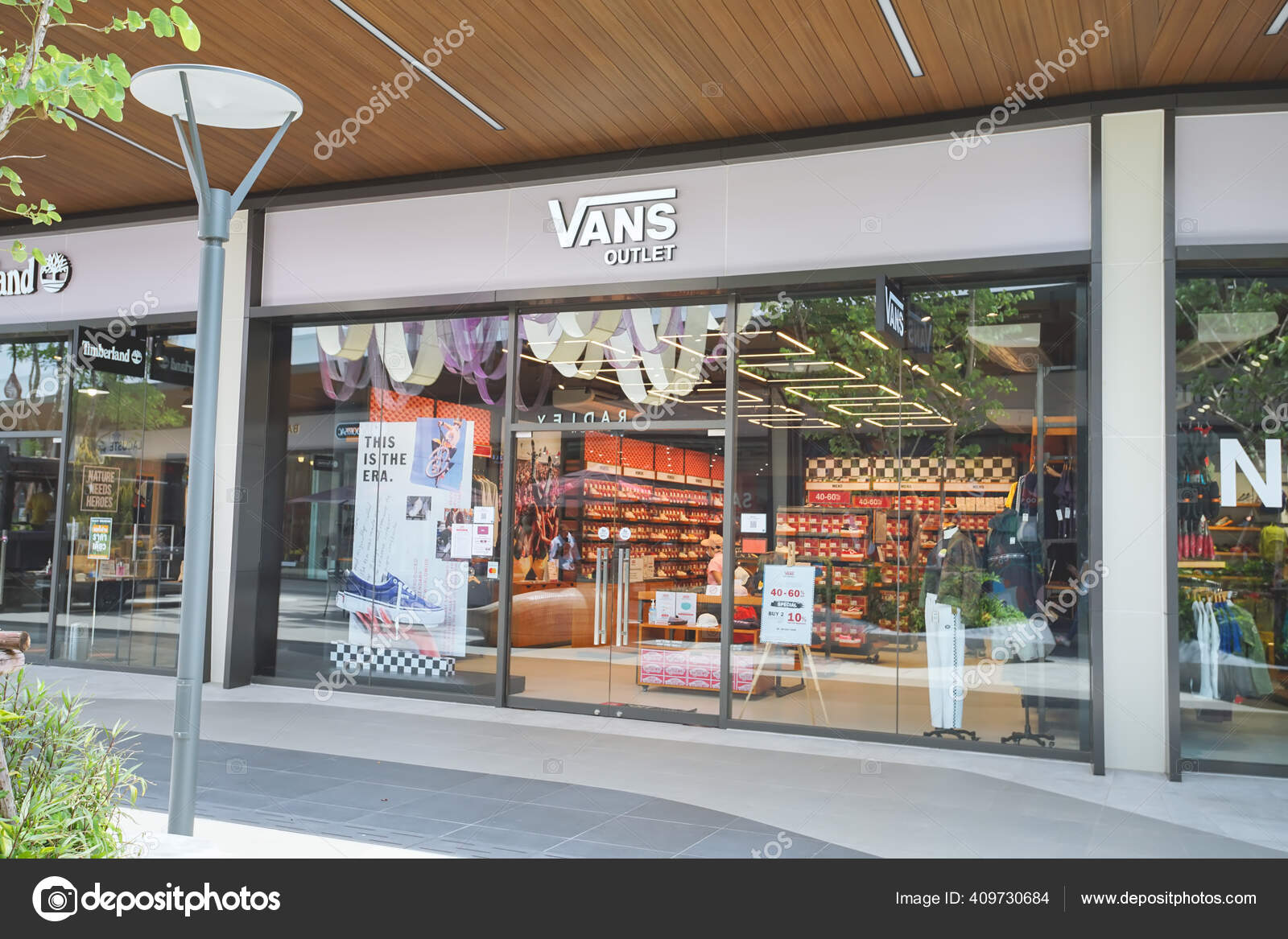 vans thailand store