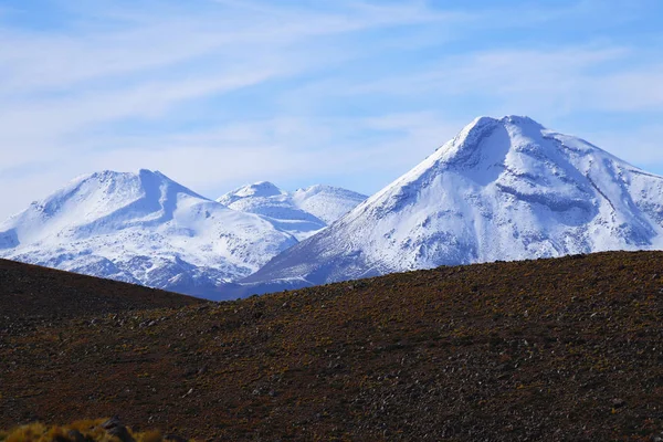 Krajobraz Północnego Chile Andami Wulkanami Śniegiem Szczycie Pustynia Atacama Chile — Zdjęcie stockowe