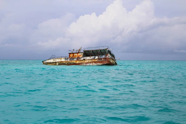 Ein Schiff Den Karibischen Gewässern Der Bahamas Langer Insel Bahamas — Stockfoto