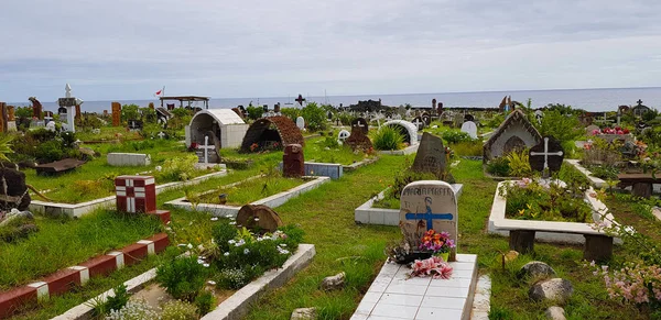 Kolorowe Cmentarz Hanga Roa Położony Nad Brzegiem Morza Easter Island — Zdjęcie stockowe