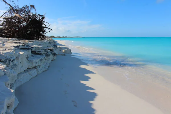 Playa Tropical Fina Arena Blanca Mar Azul Long Island Bahamas —  Fotos de Stock