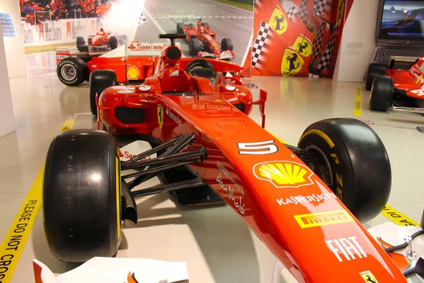 Maranello Itálie Prosinec 2015 Ferrari Formule Auto Modeně Maranello Itálie — Stock fotografie