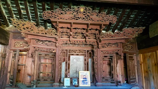 Einen Altar Innenraum Eines Alten Holzhauses Shaxi Yunnan China Shaxi — Stockfoto