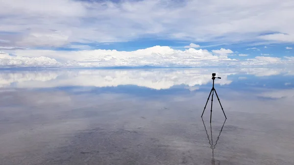 Salar Uyuni Zaplavil Déšť Bolívie Mračna Odrážela Vodě Salar Uyuni — Stock fotografie