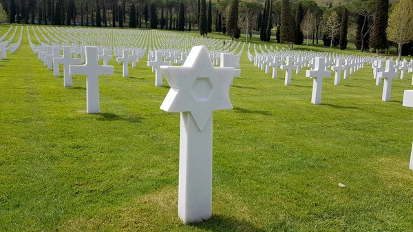 Americanos Soldados Americanos Enterrado Cemitério Cruzes Morreu Florence Florence Cemitério — Fotografia de Stock