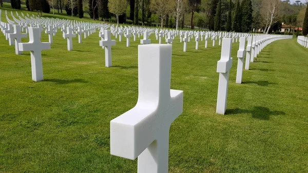 Cruzes Soldados Americanos Que Morreram Durante Segunda Guerra Mundial Enterrados — Fotografia de Stock