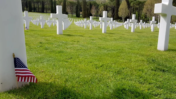 Krzyżowcy Amerykańskich Żołnierzy Którzy Zginęli Podczas Wojny Światowej Pochowany Florence — Zdjęcie stockowe