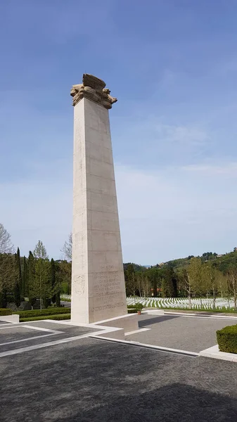 Obelisco Memorial Aos Soldados Americanos Que Morreram Durante Segunda Guerra — Fotografia de Stock