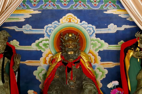 Lijiang Yunnan Chiny Listopad 2018 Pomnik Boga Świątyni Chińskich Ogrodach — Zdjęcie stockowe