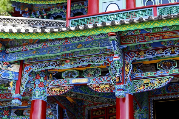 Lijiang Yunnan China November 2018 Decorated Roof Temple Chinese Gardens — Stock Photo, Image