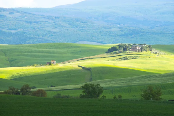 Val d 'Orcia paisagem na primavera. Colinas da Toscana — Fotografia de Stock