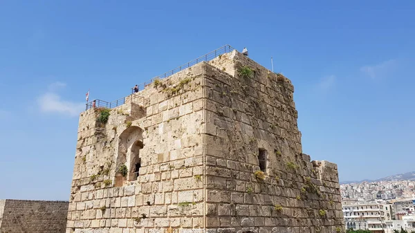 Vista de la torre del Castillo de Byblos. Byblos, Líbano — Foto de Stock