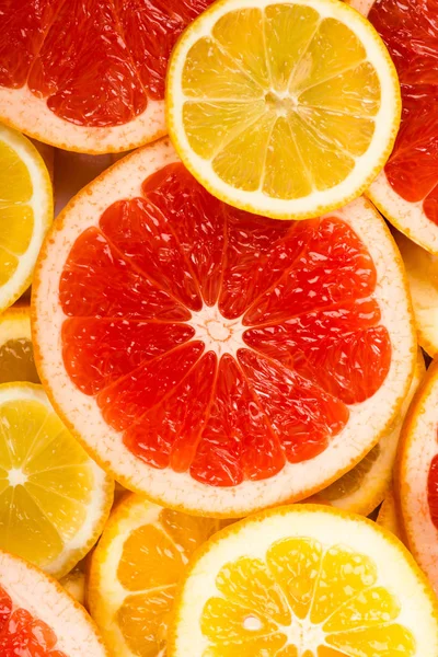 柑橘切片背景在白色 — 图库照片