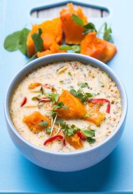 laksa çorbası, Hindistan cevizi ve squash çorbası