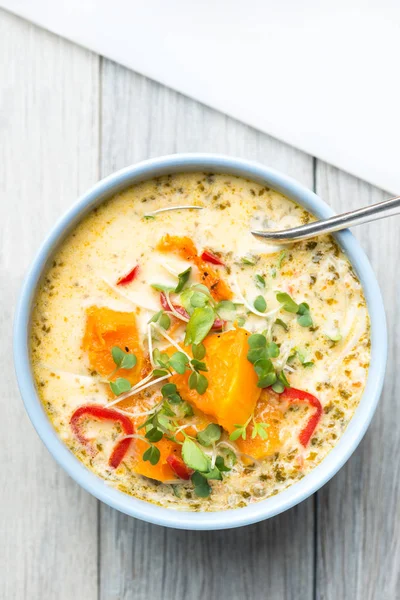 laksa çorbası, Hindistan cevizi ve squash çorbası