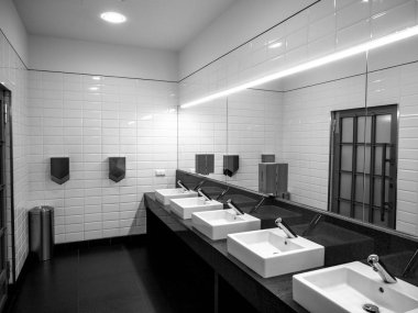 Alışveriş Merkezi, Galeri, alışveriş merkezinde temiz modern tuvalet. Lavabo