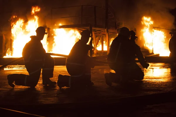 Johannesburg Sudáfrica Mayo 2018 Los Bomberos Arrodillan Durante Ejercicio Entrenamiento — Foto de Stock