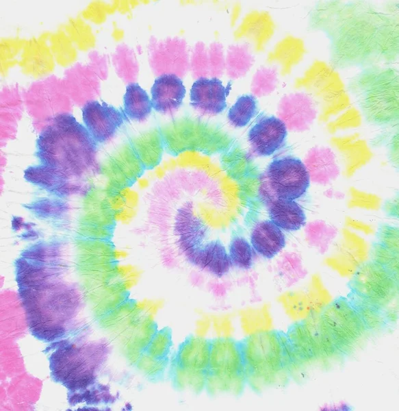 Gökkuşağı Tye Dye Girdabı. Batik Düzeni. Gökkuşağı 