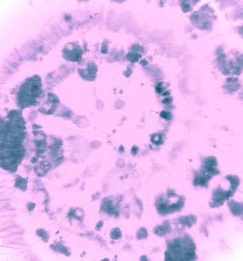 Kravatlı tişört. Pembe renkli kumaş. Tye Die Girdabı 