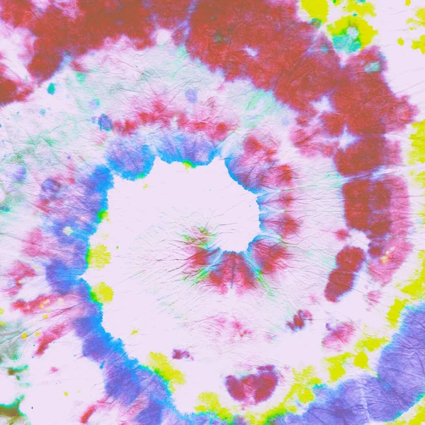 Boyalı Çember. Renkli Batik Shirt. Su. 