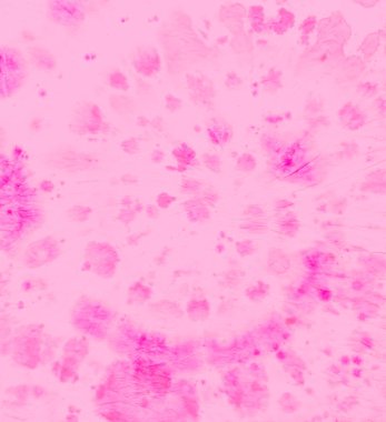 Kırmızı kravat boyası girdabı. Soyut Çoklu Elbise. Renk 