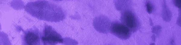 Malować plamy akwarelowe. Fioletowy liliowy krawat barwnik — Zdjęcie stockowe