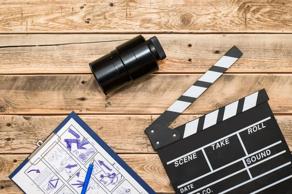 Clapperboard Lins Och Storyboard Trä — Stockfoto