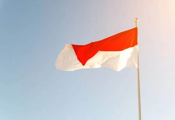 Flagga Indonesien Vajande Vinden — Stockfoto