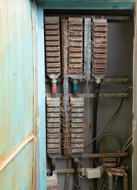 Açık bir sokak telekomünikasyonunun dokusu