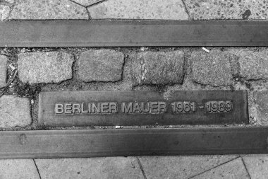 Kaldırımda yazı berliner mauer 1961-1989, Almanya 