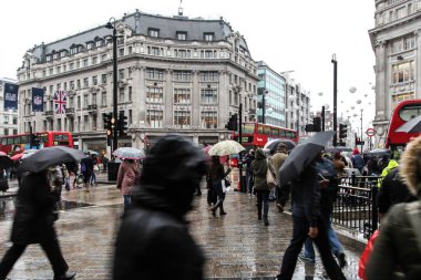 Londra 'da Oxford Caddesi ile Cityscape, Ingiltere