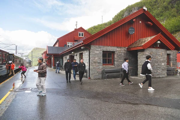 Myrdal Norway June 2019 People Railway Station Myrdal Norway — Stock Photo, Image