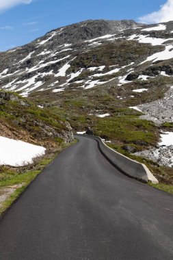 Strynfjellet I Norveç üzerinde eski dağ yolu