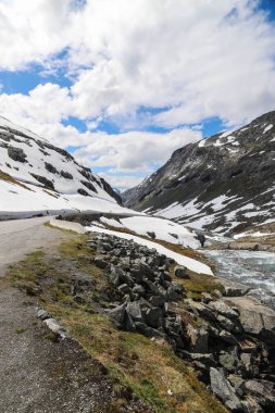 Strynfjellet I Norveç üzerinde eski dağ yolu