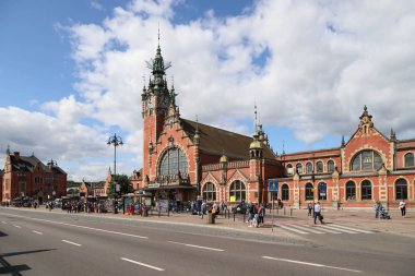 Gdansk Glowny, tren istasyonu