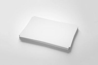 Boş kağıt broşür alay kadar yumuşak gölgeler ve vurguları olan yumuşak gri arka plan üzerinde. Açık kat broşürü. 3D render