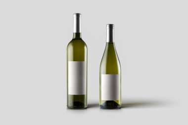 Şarap şişesi Mock-Up yumuşak gri arka plan üzerinde izole. Boş Label.High çözünürlük fotoğraf.