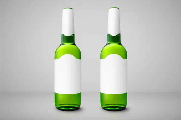 Botellas Cerveza Mock Aisladas Sobre Fondo Gris Suave Etiqueta Blanco — Foto de Stock