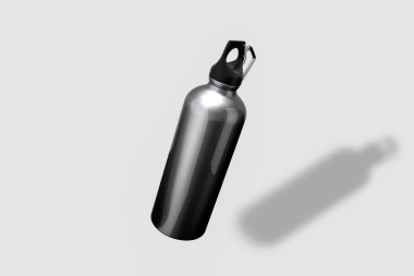 Alüminyum su sporu bisikleti şişe mock-up yumuşak gri arka planda izole. 3D çizim.