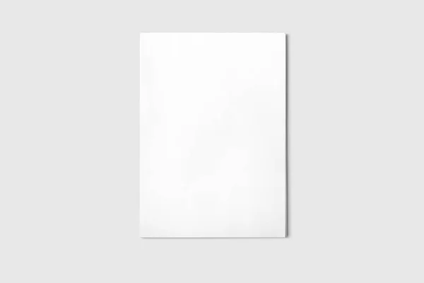 在柔软的灰色背景上隔离的带有柔和阴影的空纸堆栈 — 图库照片