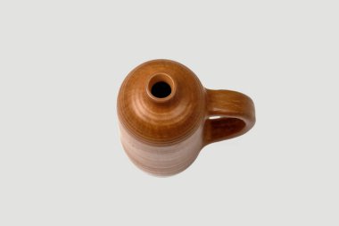 Beyaz arka plan üzerinde izole seramik seramik vazo. Büyük on yıl ve tasarım. Yüksek çözünürlüklü photo.ase beyaz arka plan üzerinde izole. Büyük on yıl ve tasarım. Yüksek çözünürlüklü fotoğraf.