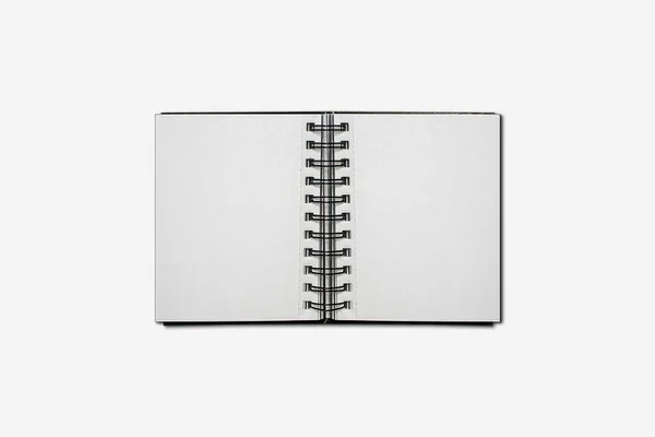 白色背景的笔记本 记事本 — 图库照片