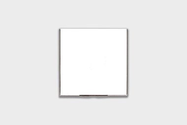 Beyaz Pizza kutusu alay kadar izole üzerinde beyaz arka plan. Yüksek çözünürlüklü fotoğraf. Üstten Görünüm