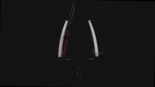 Gros Plan Sur Vin Rouge Verser Dans Verre Vin Sur — Video