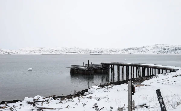 Eski Rusya iskelede Arktik Okyanusu