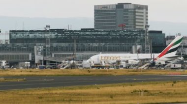 Emirates Hava Yolları'nın Airbus A380 terminal rides