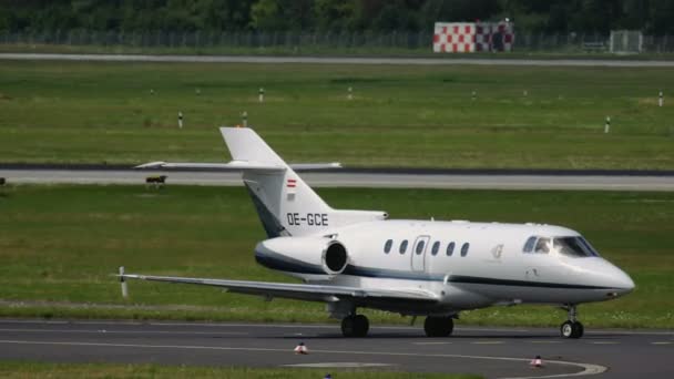 Taxi jet d'affaires Hawker 800 XP — Video