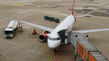 Hazırlık ve uçak yakıt ikmali